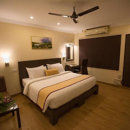 Hotel Ashok Residency Csennai Kültér fotó