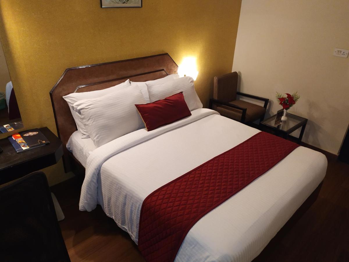 Hotel Ashok Residency Csennai Kültér fotó