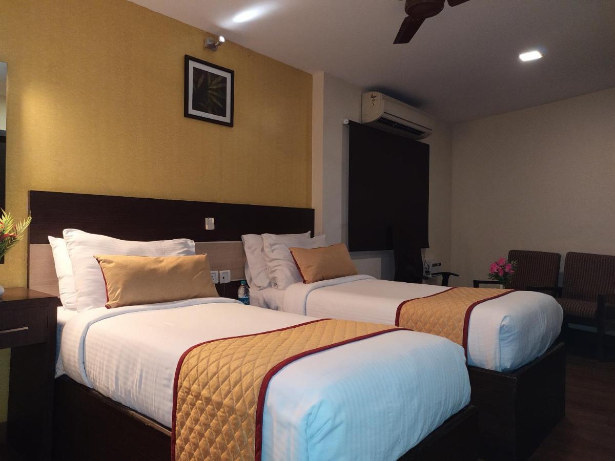 Hotel Ashok Residency Csennai Kültér fotó