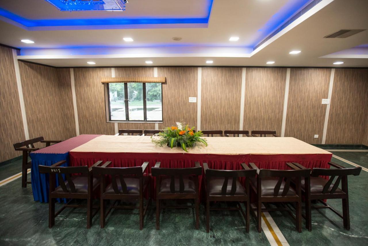 Hotel Ashok Residency Csennai Kültér fotó